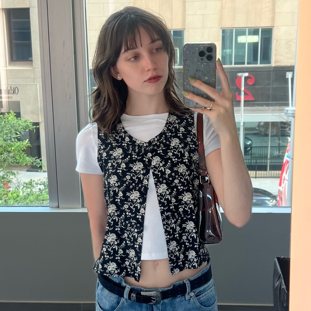 Meet your Posher, Belle